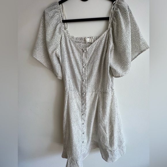 Polka dot flutter sleeve mini dress - Picture 1 of 5